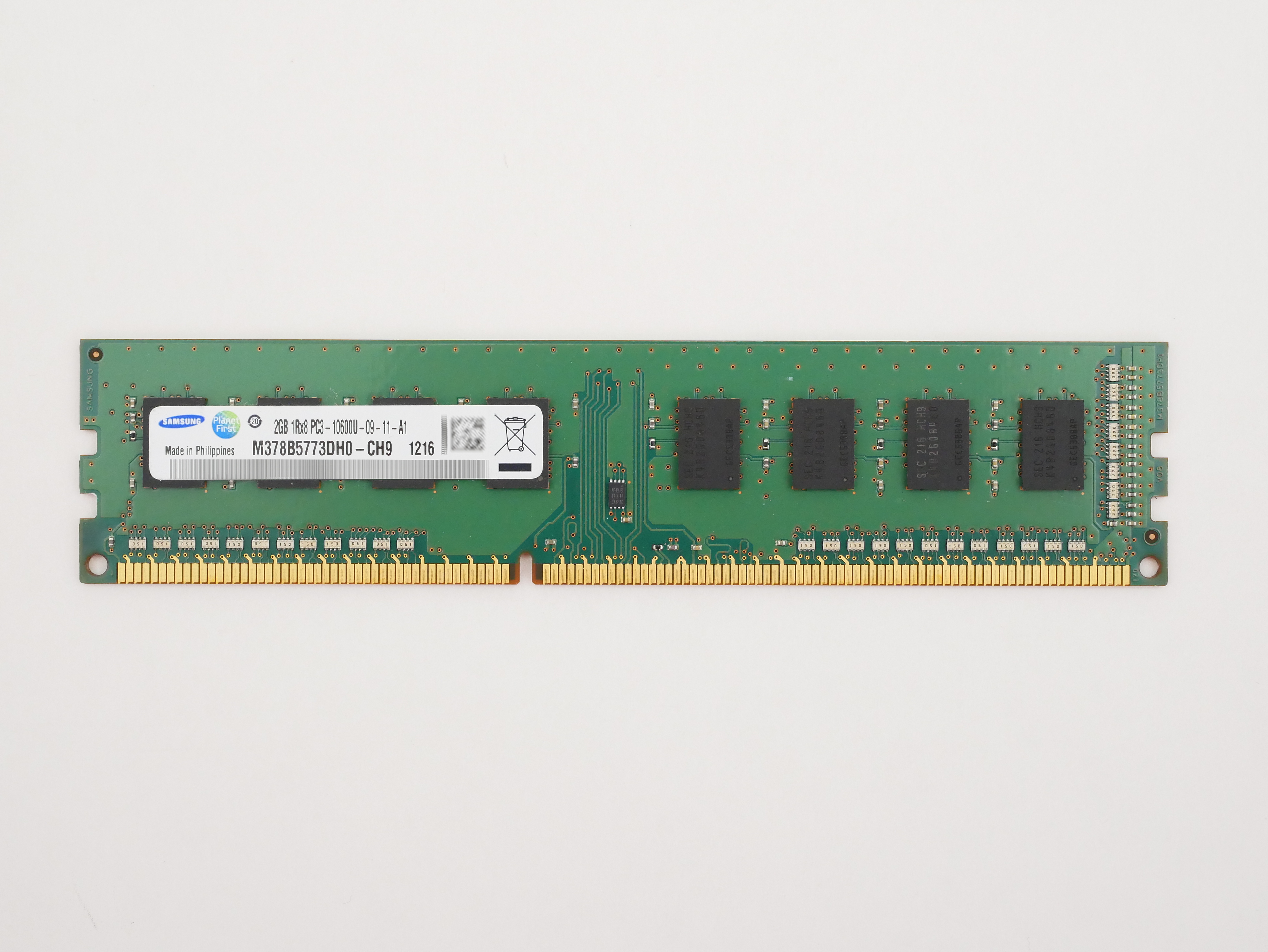 Samsung 2GB PC3-10600U DDR3-1333MHz CL9 240pin M378B5773DH0-CH9
