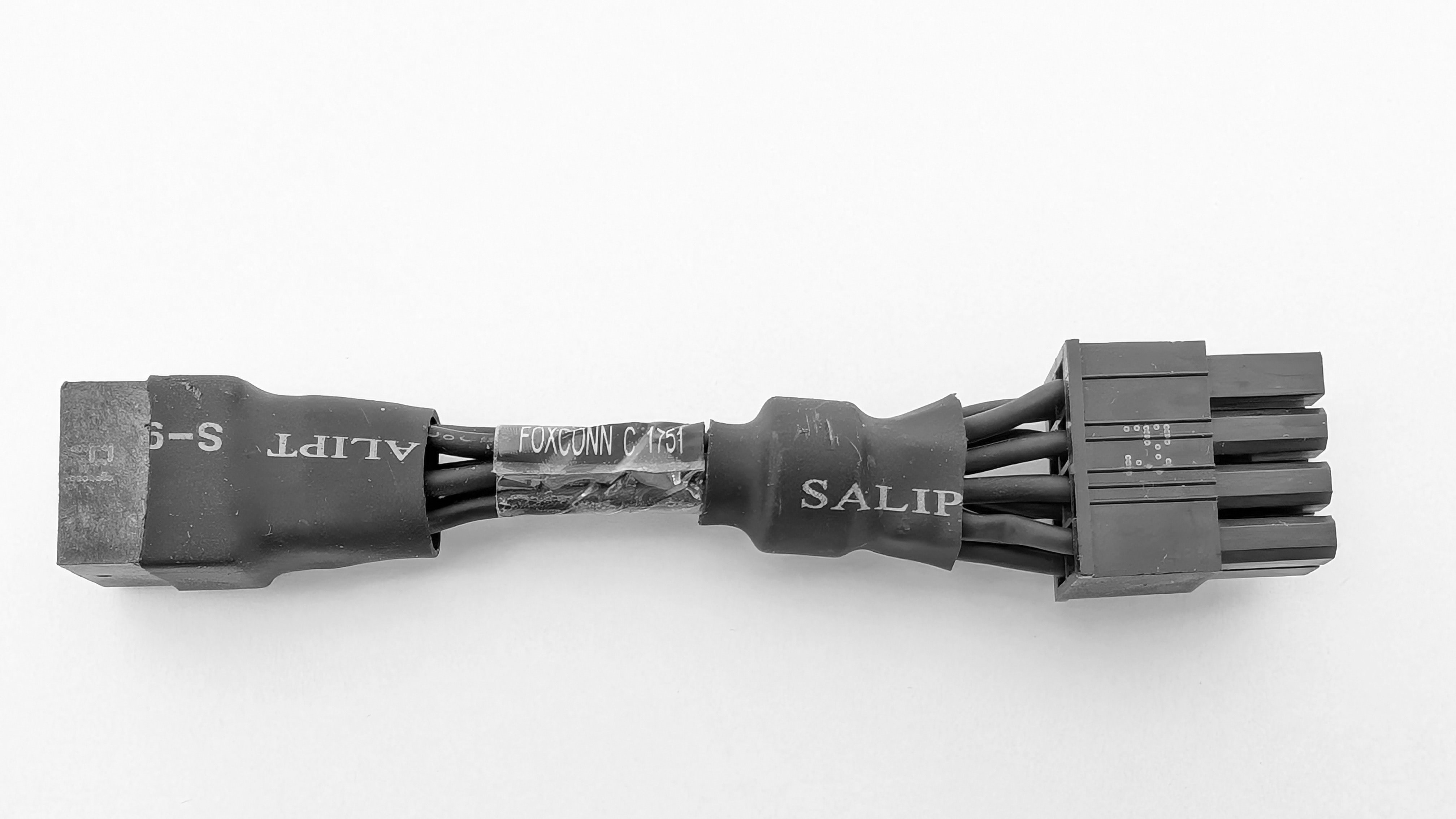 HP PCI-Express GPU power cable 6-pin female to 8-pin male N1G35AA